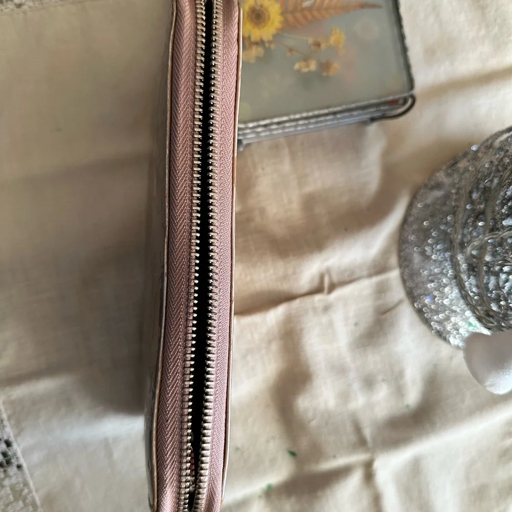 AUTHENTIC VINTAGE DIOR ZIPPY WALLET